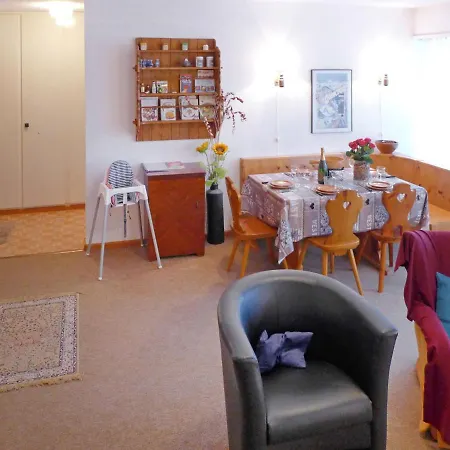 Les Violettes Apartment *