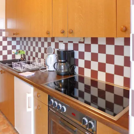 Les Violettes Apartment